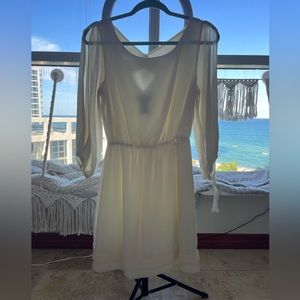 Mini white long sleeve dress